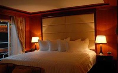 维多利亚凯娜号游轮凯娜号游轮套房大床