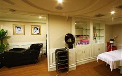 长江奇迹号游轮黄金一号游轮（美容美发室）