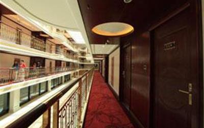 长江黄金三号游轮游轮黄金3号游轮走廊