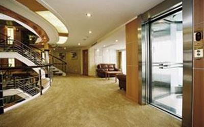 长江印象号游轮世纪天子观光电梯