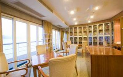 长江印象号游轮世纪天子阅览室