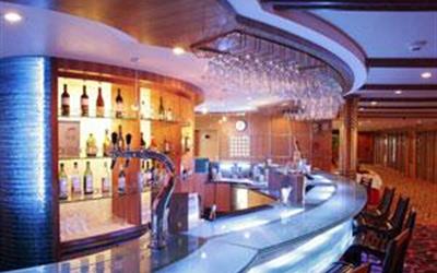 长江传说号游轮bar_resize