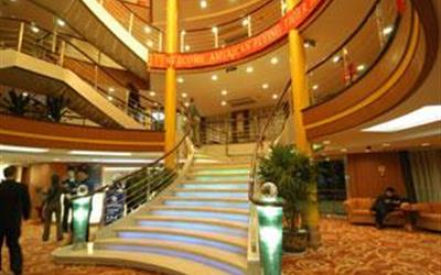 长江一号游轮游轮大堂N-楼梯