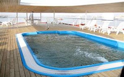 长江一号游轮游轮游泳池-1