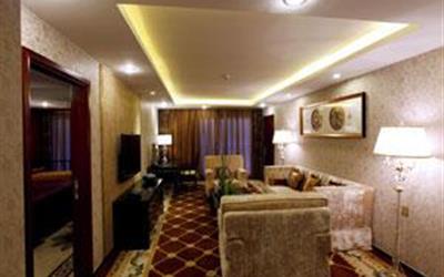 长江黄金六号游轮黄金6号游轮豪华套房起居室