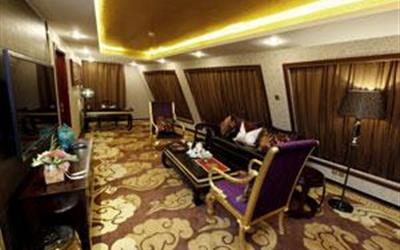 长江黄金六号游轮黄金6号游轮总统套房客厅