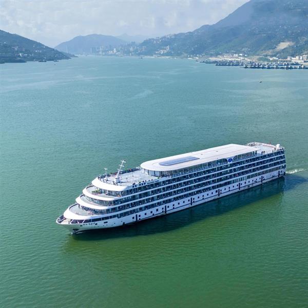 星际阿波罗号游轮