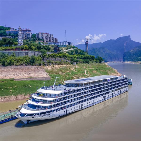 星际雅典娜号游轮