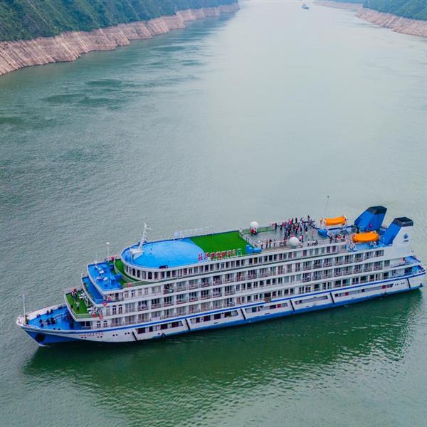 维多利亚3号游轮