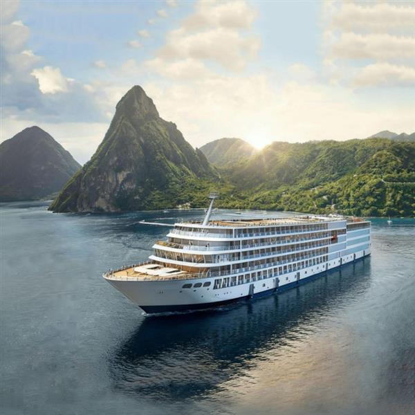 长江行揽月游轮